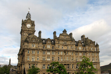 Fototapeta na wymiar The Balmoral Hotel in Edinburgh