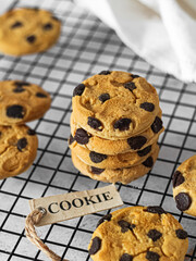 chocolate chip cookies
