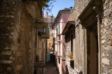 A Glimpse of Italian Charm: Discovering the Beauty of a Quaint, Historic European Town