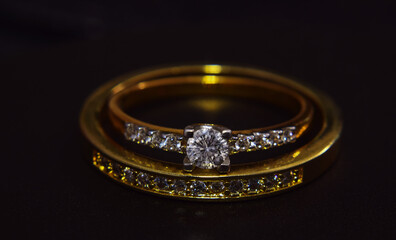 wedding ring gold ring set with diamonds