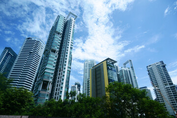 Fototapeta na wymiar low angle view of singapore city buildings.