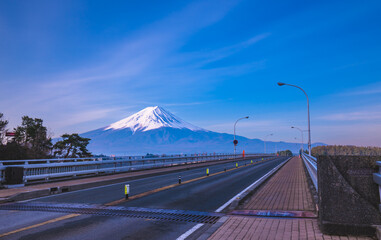 河口湖大橋からの富士山