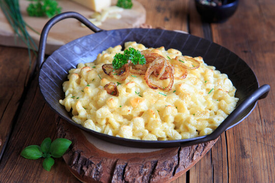 K&auml;sesp&auml;tzle in der Pfanne 