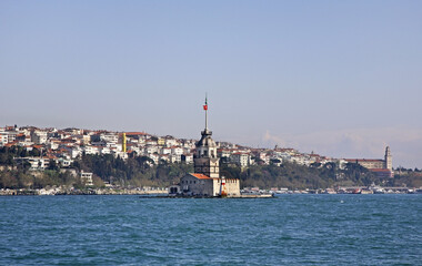 Fototapeta na wymiar Maiden's Tower (Leander's Tower) in Istanbul. Turkey