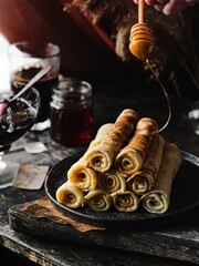 pancakes with honey 