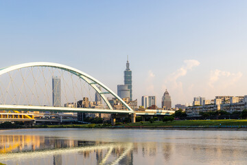 Naklejka premium Taipei, Taiwan Taipei city skyline