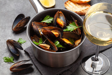 Traditional seafood mussels