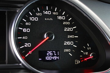 Dashboard of a modern car, speed scale.