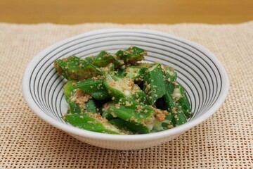 オクラの胡麻和え