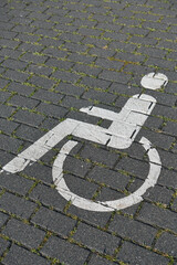 Piktogramm Rollstuhlfahrer, Behindertenparkplatz