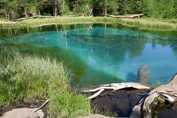 Geyser Lake in close-up. A picturesque place. Tourist places.