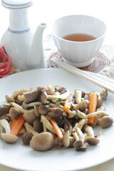 Japanese Shimeji mushroom stir fried with pork and carrot