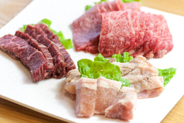 牛豚鶏の盛り合わせ