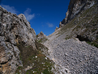 passeggiando in val di fiemme, trentino alto adige, italia