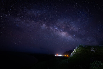 「石垣島の夜空一面に広がる星と天の川」

6月下旬の石垣島の夜空です。...