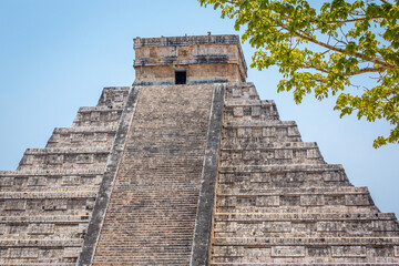 Chichen Itza kukulcan pyramid old ruin, Ancient Mayan civilization