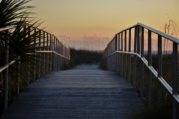 Fototapeta premium bridge at sunset
