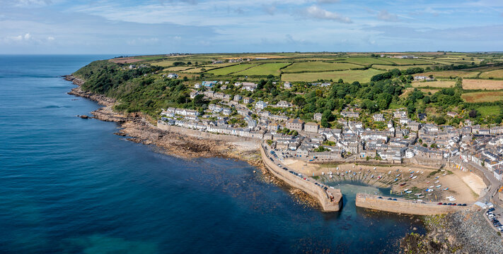 Mousehole Cornwall pan