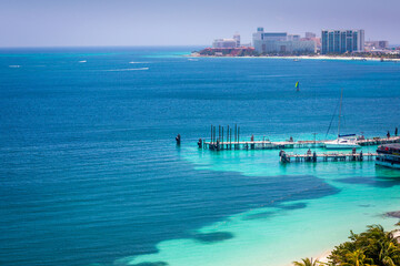 Fototapeta na wymiar Tropical paradise: Cancun idyllic caribbean beach from above, Riviera Maya
