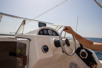 Navigation control inside a ship