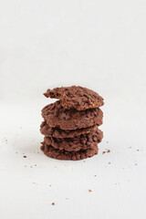 tower of five chocolate cookies