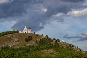 Fototapeta na wymiar Cztery kaplice na Świętym Pagórku w Mikulovie