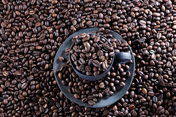 Xícara de gãos de café