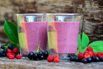 Smoothie from Japanese grapes and aronia berries