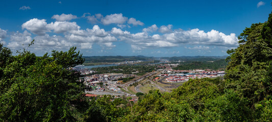 Fototapeta na wymiar Panama City et la mer de Ancon Hill