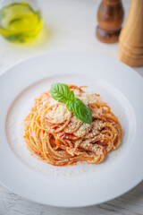 spaghetti pomodoro, tomato sauce spaghetti