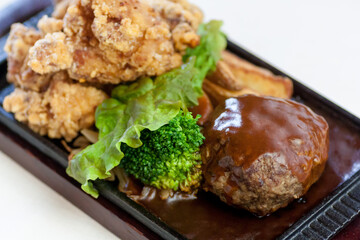 ハンバーグ＆唐揚げ