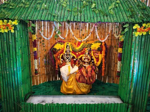 Hindu God of Sivan And Parvathy