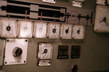 ancien sous-marin, détails de l'intérieur