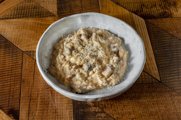 Risotto with mushrooms and parmesan