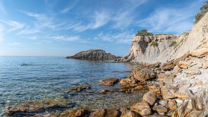 Fototapeta na wymiar Horizontal view of Anthenors Calanque , South of France