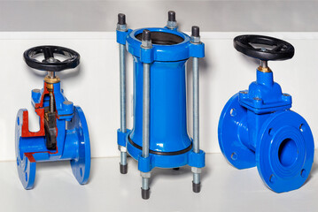 Industrial shut-off valves and coupling for use in pipelines and cold or hot water circulation.