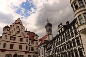 Schwäbisches Kleinod Dillingen; Studienkirche und Collegium am H.-Roth-Platz