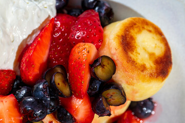 Cheesecakes with berries