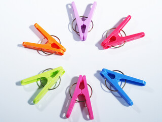 色彩豊かな洗濯ばさみ