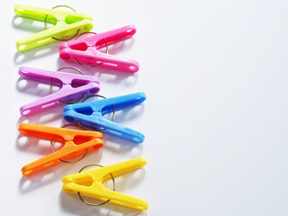 色彩豊かな洗濯ばさみ