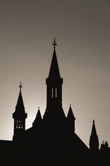 Obraz premium Silhouette von den Aachener Rathaustürmen