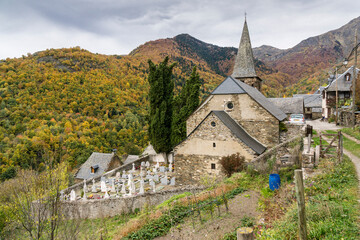 iglesia de Sant Pere ad Vincula,Bausen, valle de Aran, cordillera de los Pirineos, Spain, europe