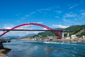 Fototapeta premium 音戸の瀬戸を渡る第二音戸大橋