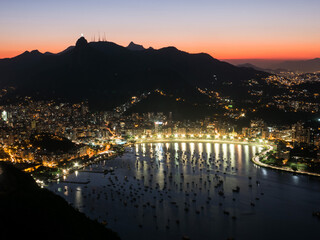 Fototapeta premium View from the Sugarloaf on the evening of Rio de Janeiro