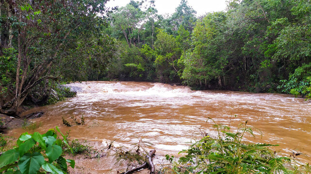Rio enchente