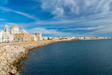 Fototapeta na wymiar coastline and downtown in Cadiz in Andalusia