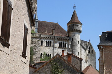 Fototapeta na wymiar Le Sanctuaire de Rocamadour, vue de l'extérieur, village de Rocamadour, département du Lot, France
