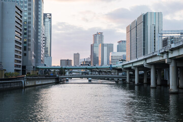 Obraz premium 大川の風景