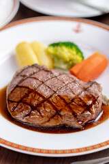 牛の赤身ステーキ