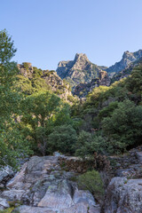 Paysage à l'entrée des Gorges de l'Héric dans le Parc naturel du Haut-Languedoc
